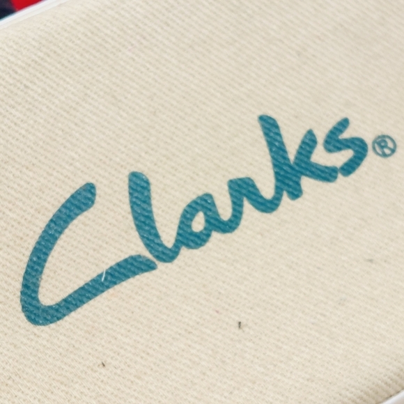 NEW Clarks Red & White Canvas Slides Summer Sandals Shoes M850 - Picture 9 of 11